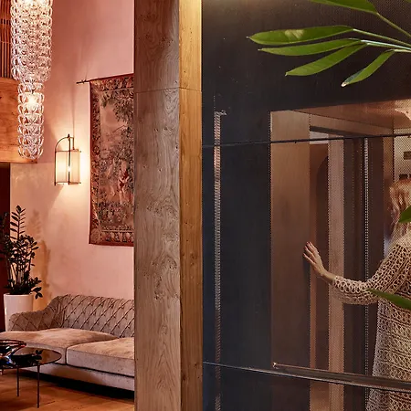 ホテル Domus Renier Boutique (adults Only) 5*