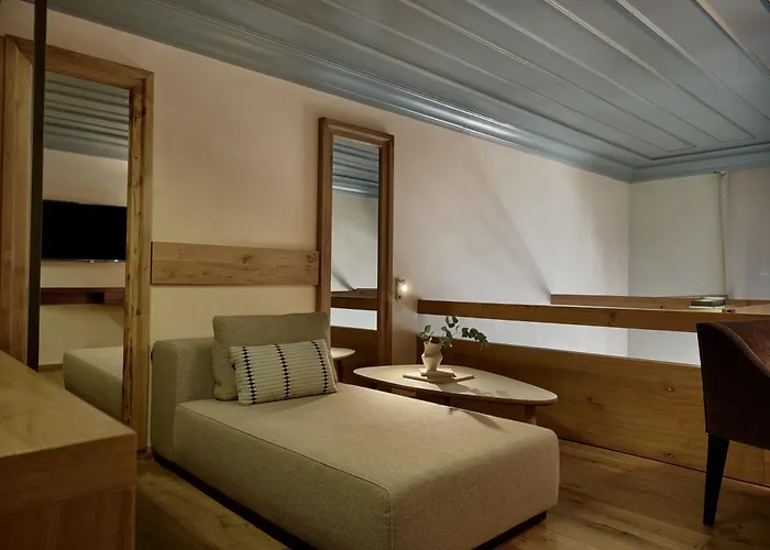 Hotel Domus Renier Boutique (adults Only) 5*