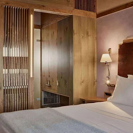 מלון Domus Renier Boutique (adults Only) 5*