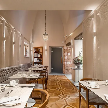 Hotel Domus Renier Boutique (adults Only) 5*